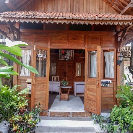 Reddoorz Syariah Near Plengkung Gading 2 Ξενοδοχείο Γιογκιακάρτα Εξωτερικό φωτογραφία