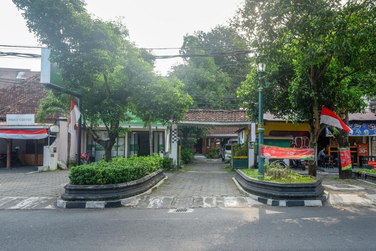 Reddoorz Syariah Near Plengkung Gading 2 Ξενοδοχείο Γιογκιακάρτα Εξωτερικό φωτογραφία